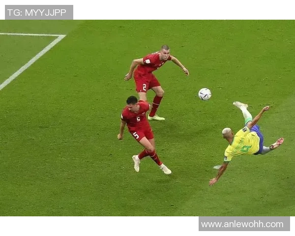 足球明星内切射门技巧解析助你提升球技与比赛表现